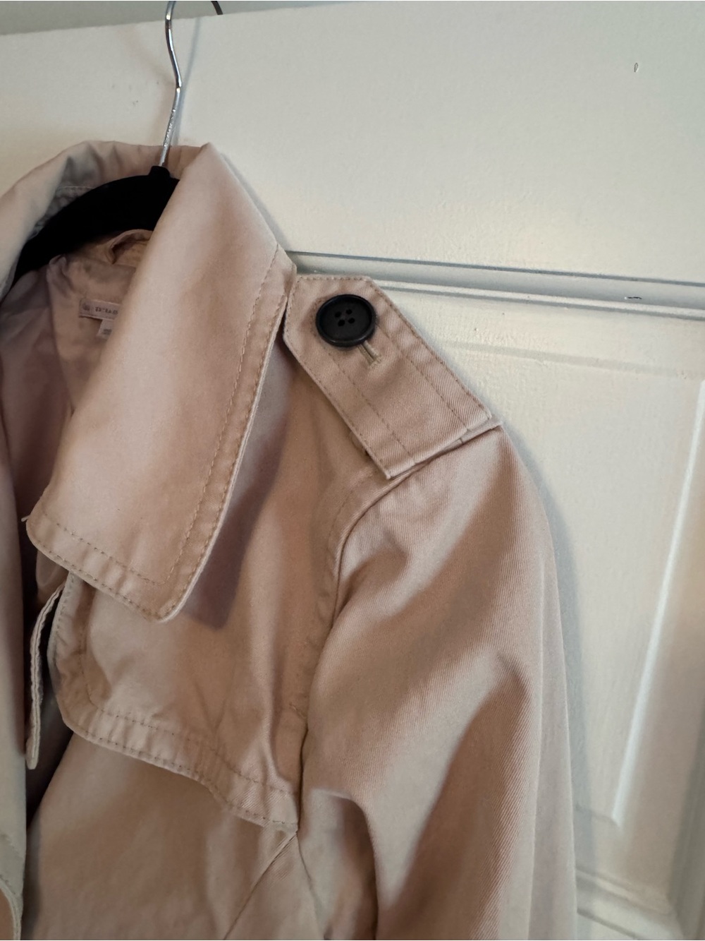 GAP Trench Coat - Picture 5 of 6